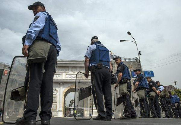 Στα Σκόπια ο αναπληρωτής βοηθός υπουργός Εξωτερικών των ΗΠΑ σε ρόλο «πυροσβέστη»